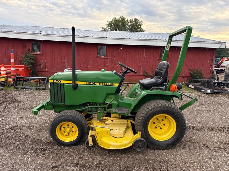 john-deere-670-image-2