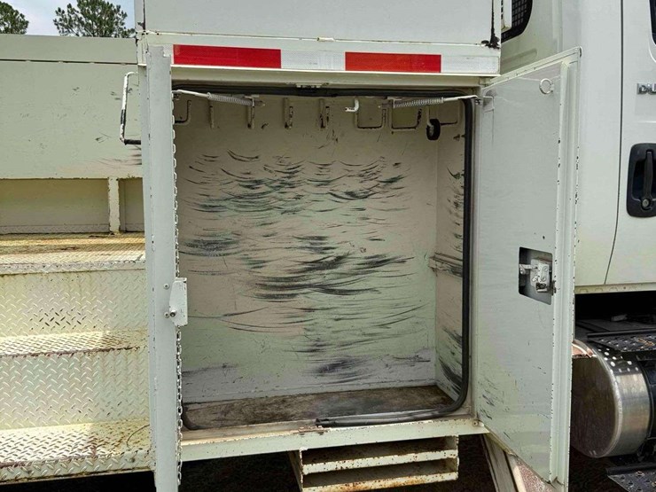 2009-international-durastar-4400-image-35