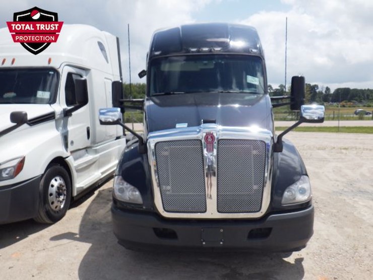 2020-kenworth-t680-image-2