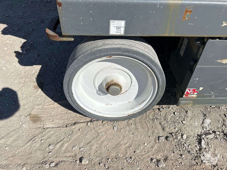 2019-skyjack-sj4632-32ft.-electric-scissor-lift-image-17