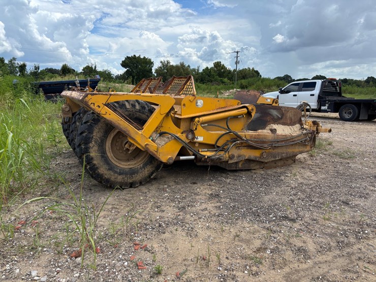 deere-1812c-image-3