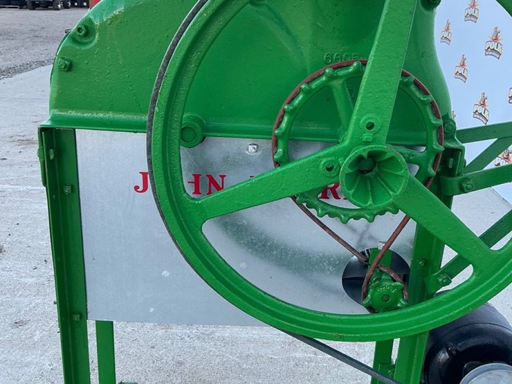 #5064-•-john-deere-no.-1b-antique-hand-crank-corn-sheller-image-6