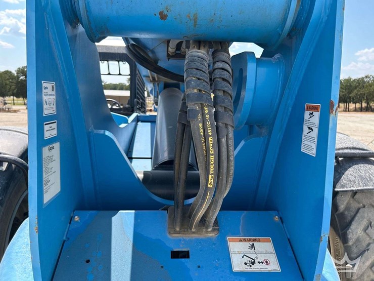 2018-genie-gth844-image-21