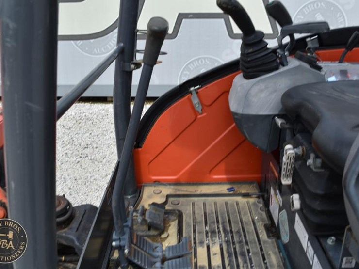 2020-kubota-kx71-3-image-44