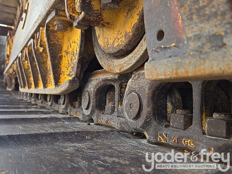 2018-komatsu-d61exi-24-image-18