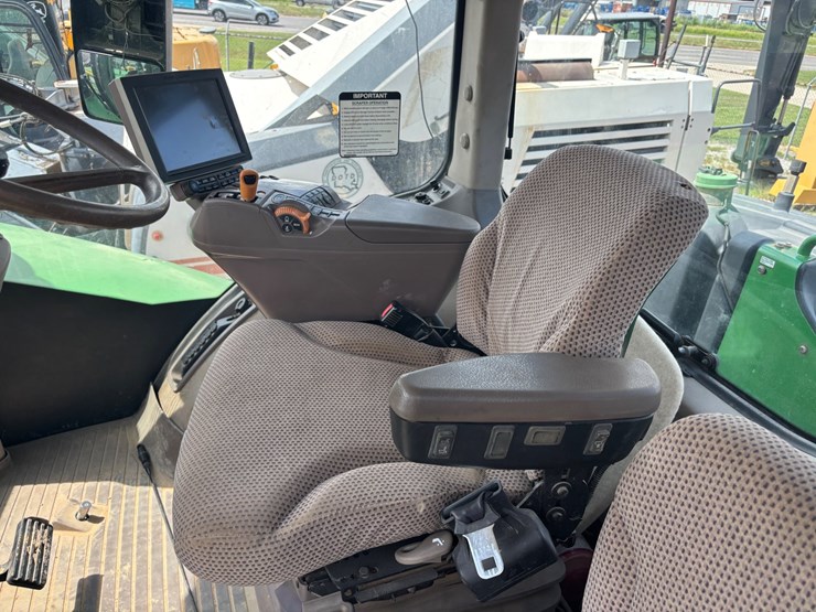 2019-john-deere-9570r-image-46