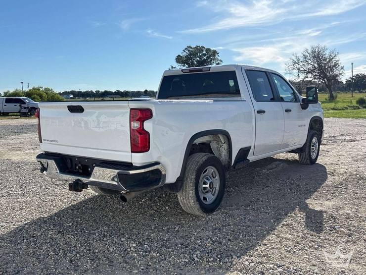 2024-chevrolet-silverado-2500-image-4