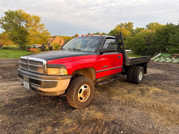 1996-dodge-ram-3500-image-1