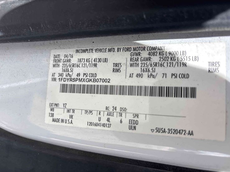 2016-ford-transit-250-enclosed-service-van-image-5