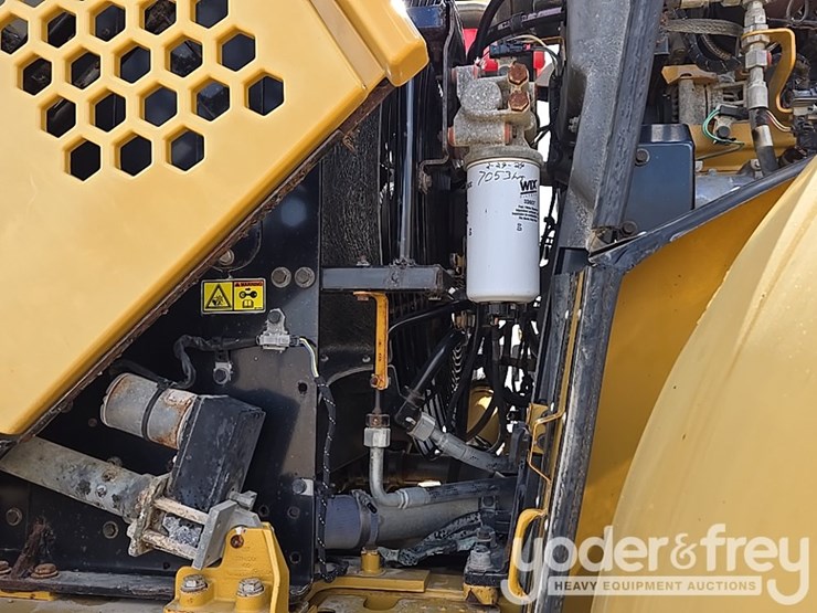2015-caterpillar-966m-image-63
