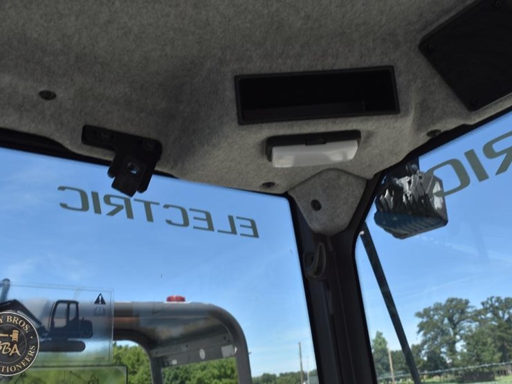 2022-volvo-ecr25-electric-image-69