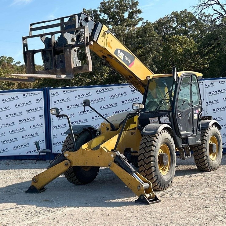 2018 Caterpillar TH514D 11,000lb. 4x4 Rough Terrain Telehandler