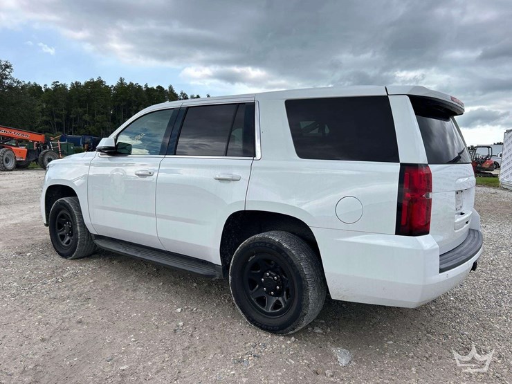 2018-chevrolet-tahoe-image-4