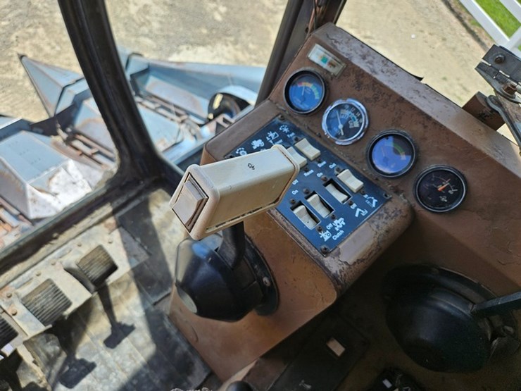 gleaner-r60-image-73