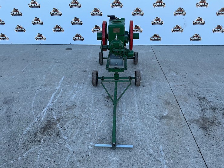 #5067-•-new-idea-no.-2-vari-speed-hit-and-miss-stationary-gas-engine-on-transport-cart-image-8