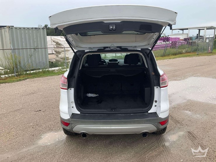 2013-ford-escape-image-30