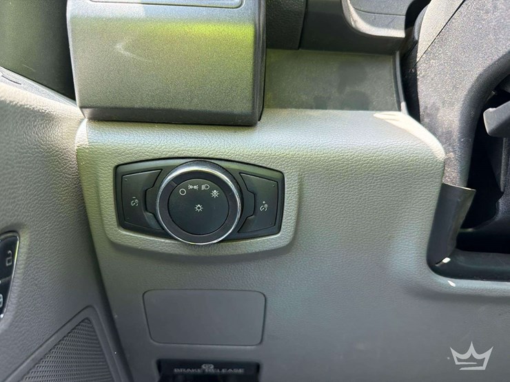 2019-ford-f550-image-11