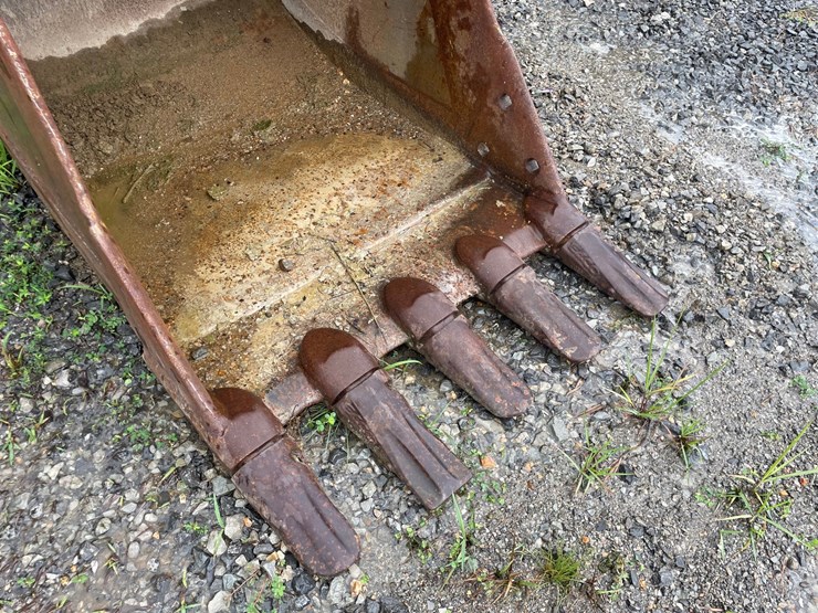 #4513-•-doosan-excavator-bucket-image-12
