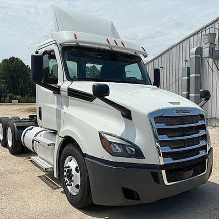 2020 FREIGHTLINER CASCADIA 116