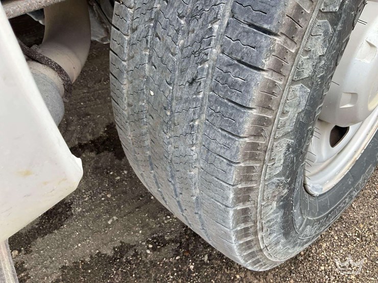 2016-ford-f350-image-35