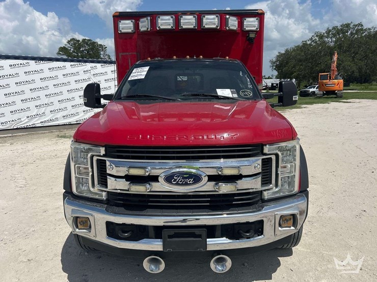 2017-ford-f550-image-51