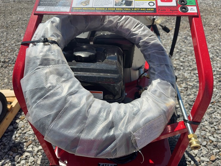 #6-•-unused-magnum-4000-series-hot-water-pressure-washer-262940-inv#53781-image-16