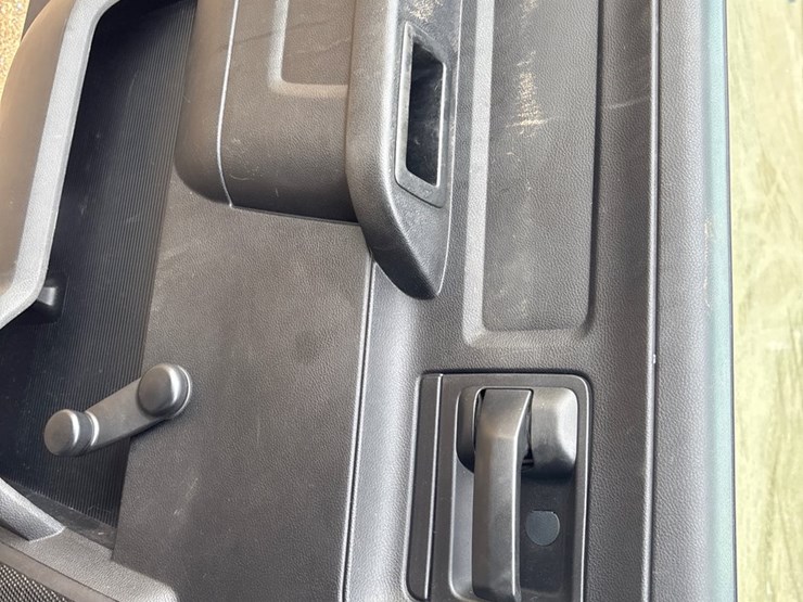 2013-dodge-ram-1500-image-10