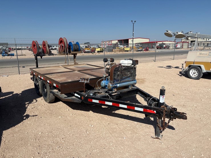 2018-sage-oil-vac-12’-x-88”-t/a-bumper-pull-lube-trailer-image-2