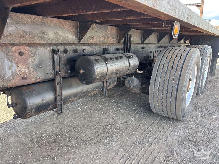 2007-peterbilt-340-image-33