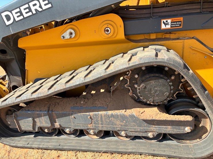 2024-deere-333g-image-5