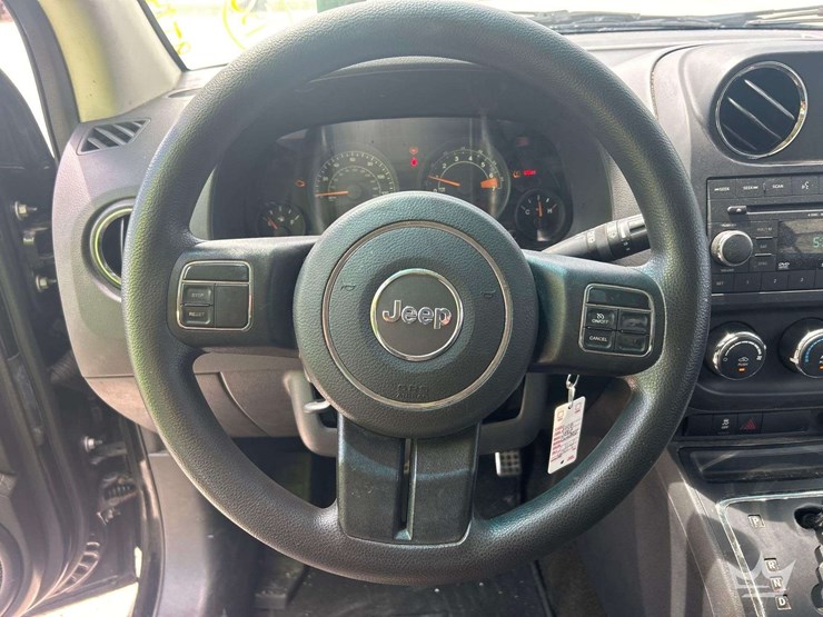 2016-jeep-compass-image-13