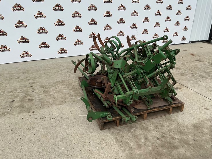 john-deere-40-image-1