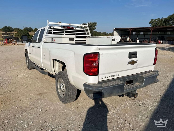 2019-chevrolet-silverado-2500-image-2