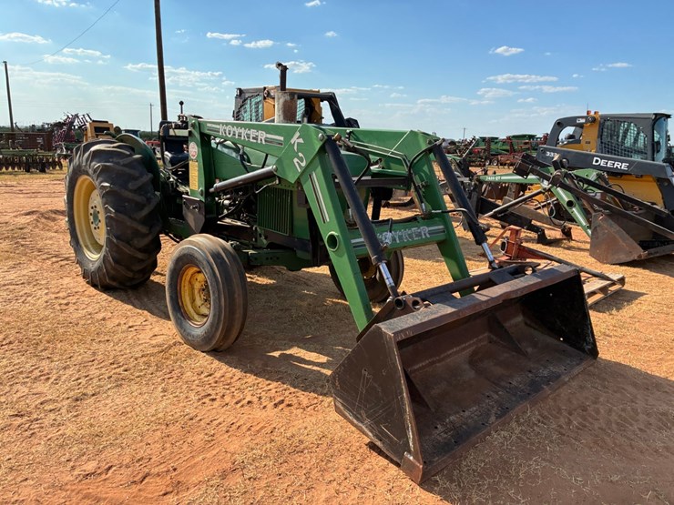 john-deere-2240-image-2