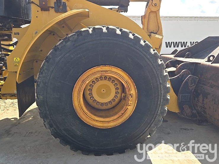 2015-caterpillar-966m-image-17