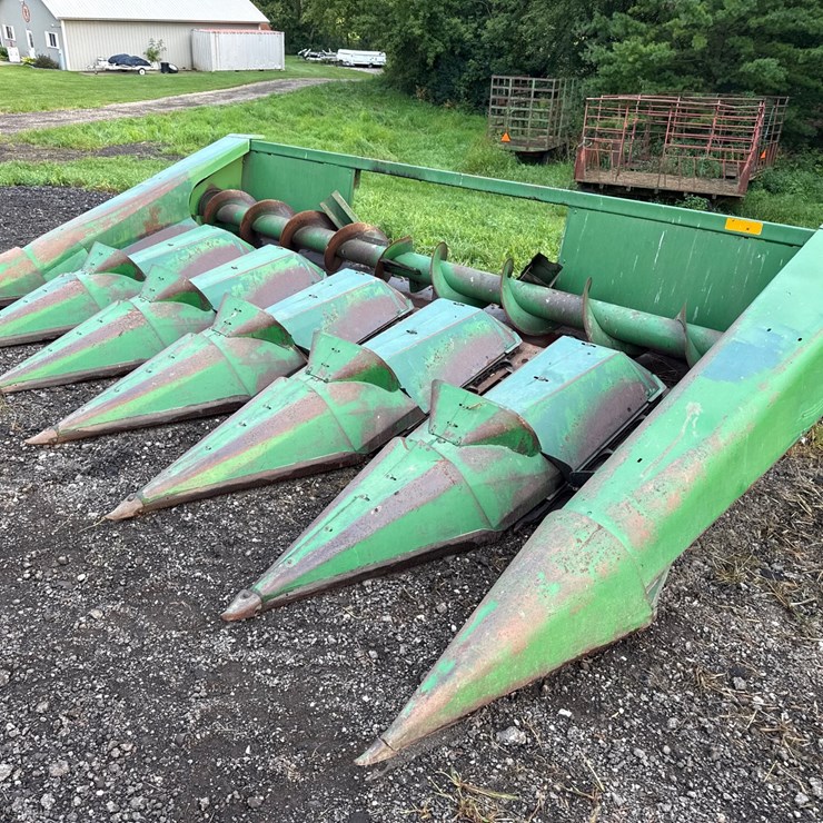 JOHN DEERE 643