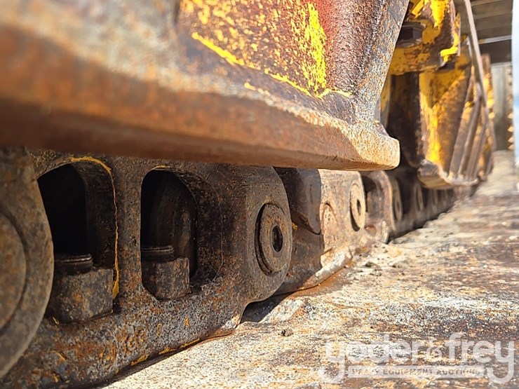 2018-komatsu-d61exi-24-image-13