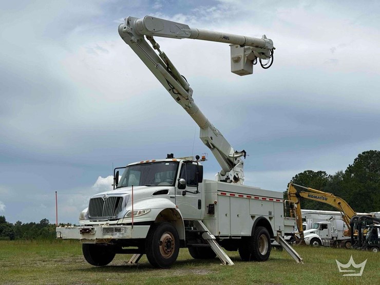 2009-international-durastar-4400-image-2