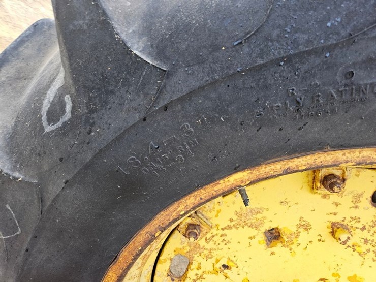 john-deere-4020-image-43
