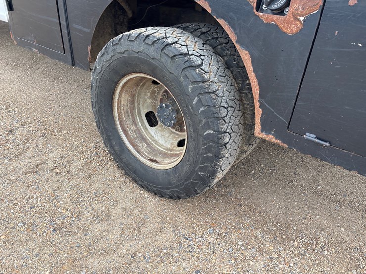 2019-ford-f350-image-5