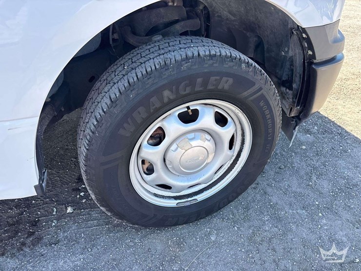 2019-ford-f150-image-25