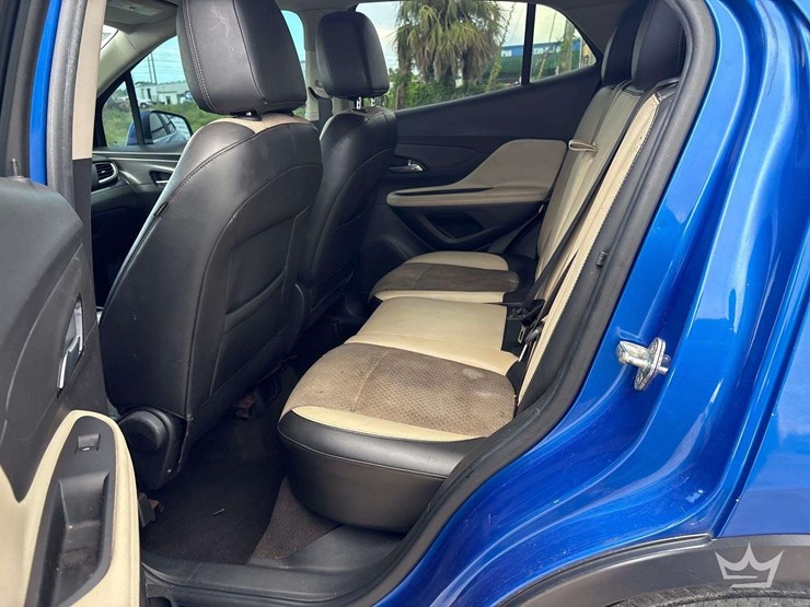 2017-buick-encore-image-16