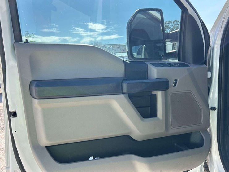 2019-ford-f350-image-14