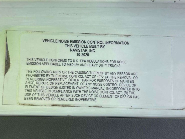 2021-international-rh613-t/a-day-cab-truck-tractor-image-7