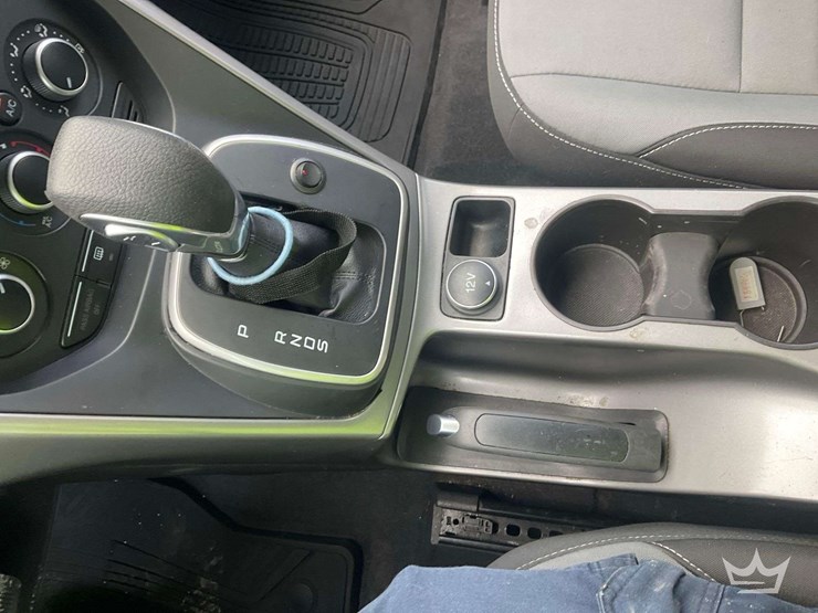 2013-ford-escape-image-18
