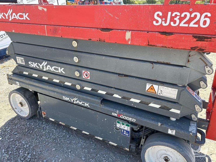 2021-skyjack-sj3226-26ft.-electric-scissor-lift-image-14