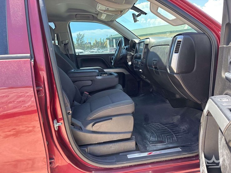 2016-chevrolet-1500-image-17