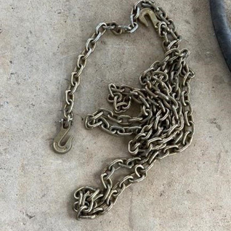 Transport log chain 20 foot hook on both ends