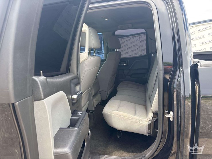 2016-chevrolet-silverado-1500-image-12