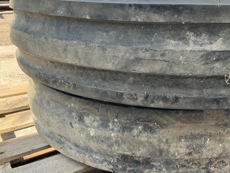 #5068-•-samson-7.50-18-f-2-tractor-tires-on-yellow-john-deere-rims-image-6